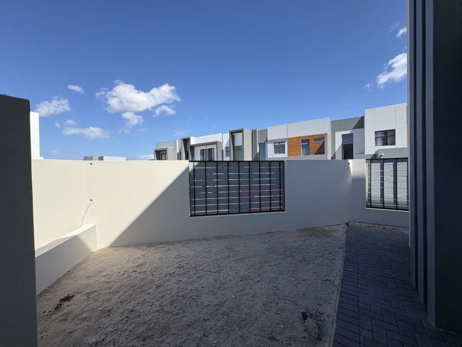 4 Bedroom Property for Sale in Sandown Western Cape